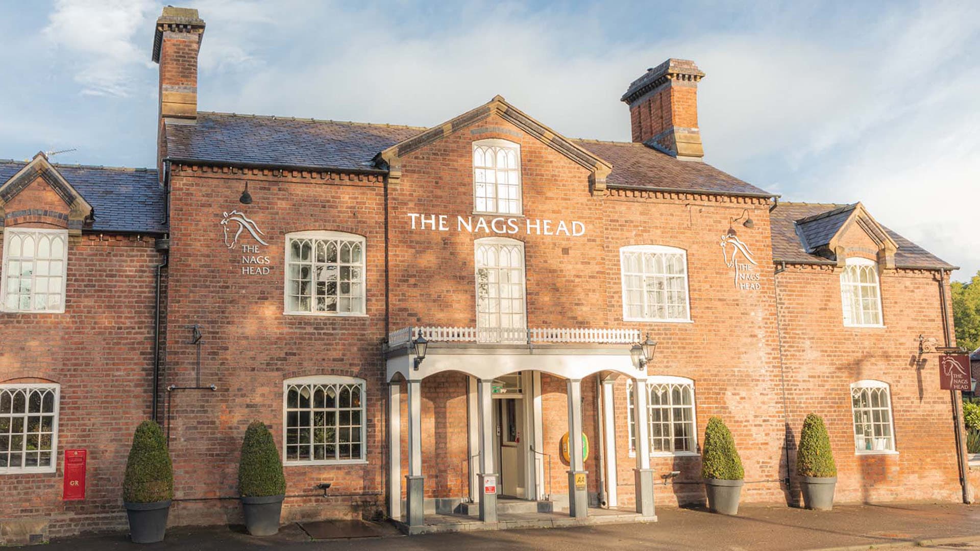 The Nags Head Inn exterior